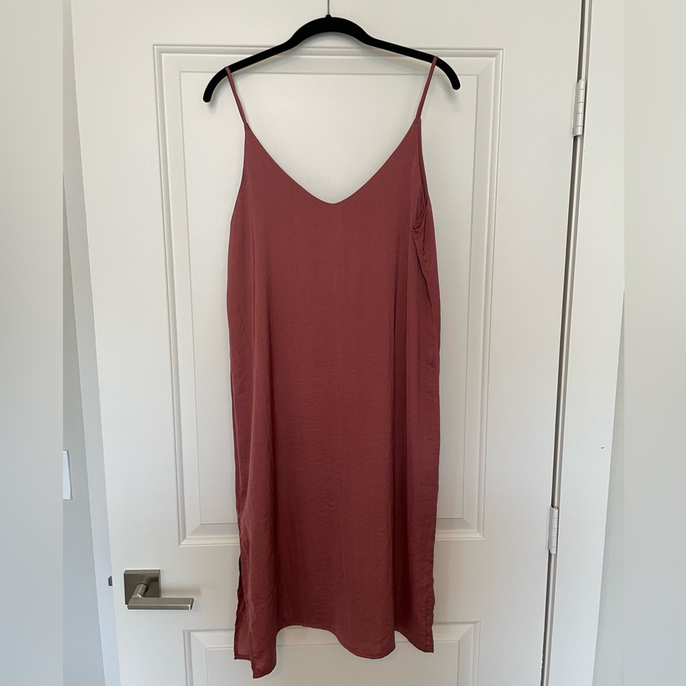 PINK COCONUT BOUTIQUE SLIP DRESS